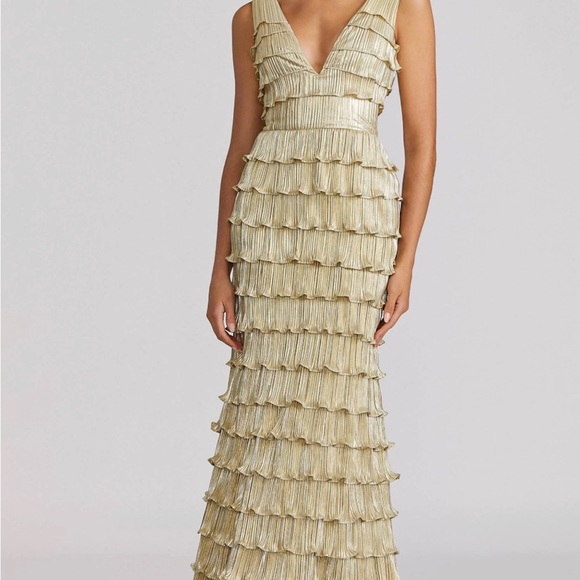 Zac Posen Dresses & Skirts - Stunning Zac Posen Deep V-Neck Metallic Ruffle-Tiered Gown